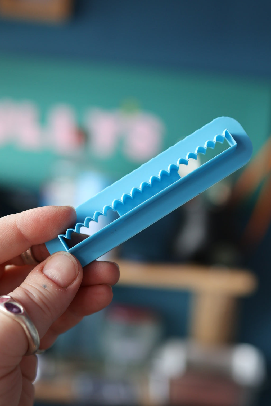 Bezel strip Cutter Pointed Scallop