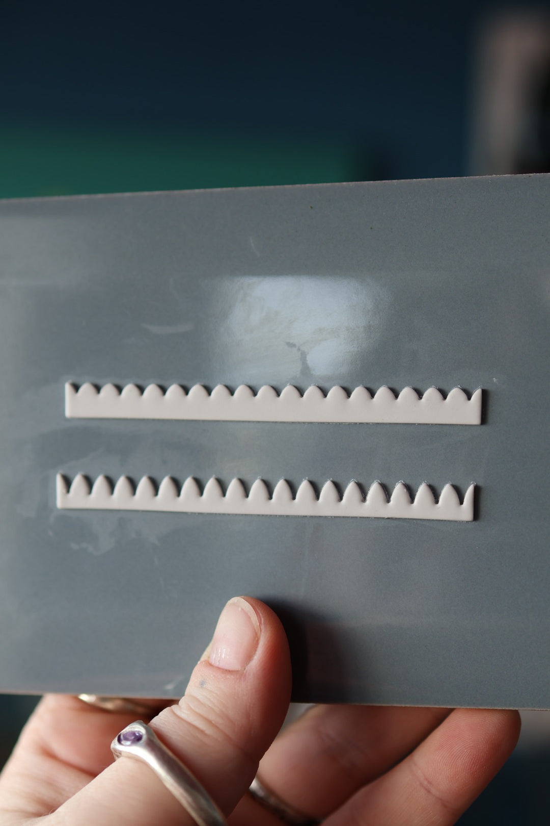 Bezel strip Cutter Pointed Scallop
