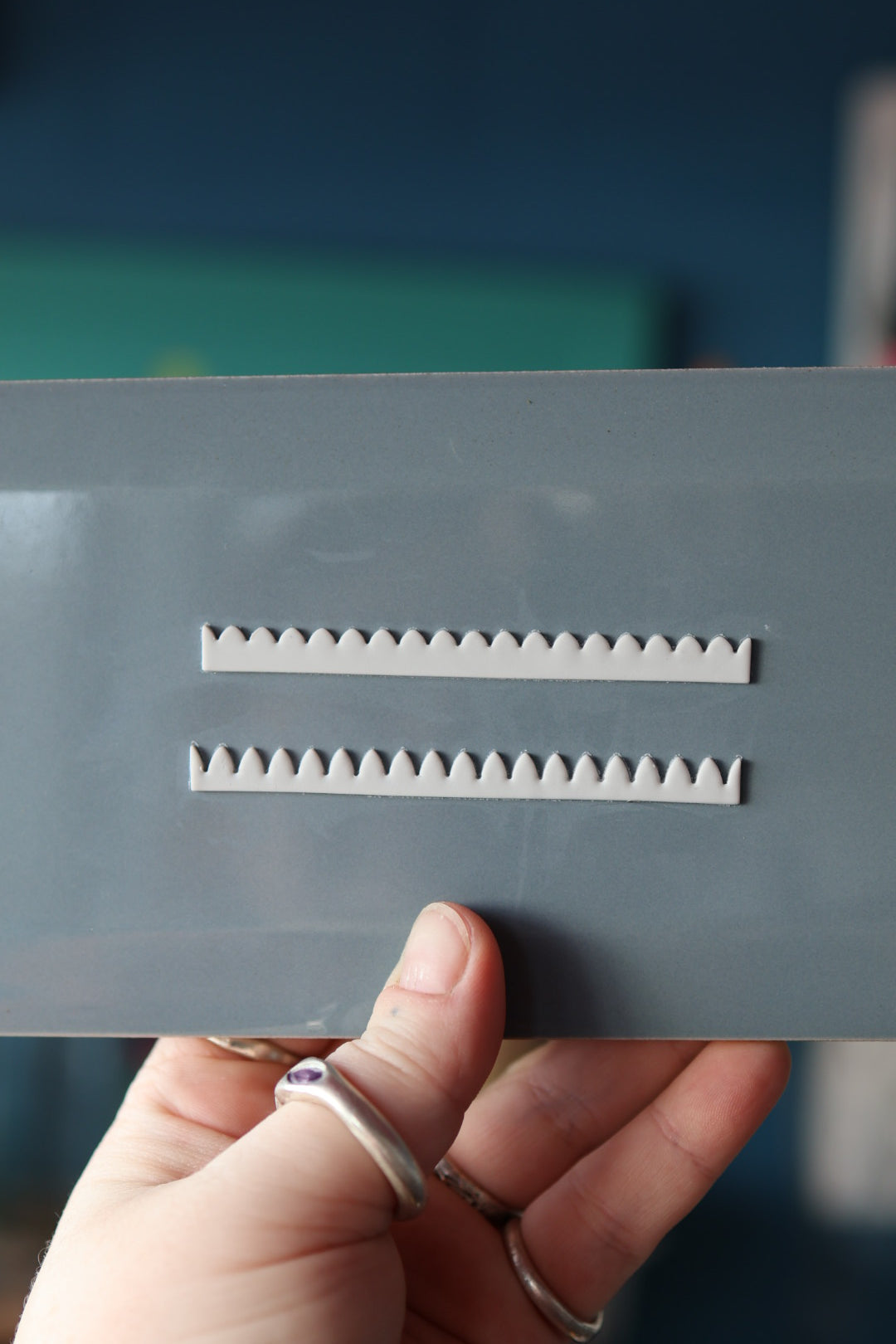 Bezel strip Cutter Pointed Scallop